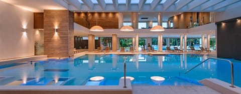 Hot Tub, Swimming pool