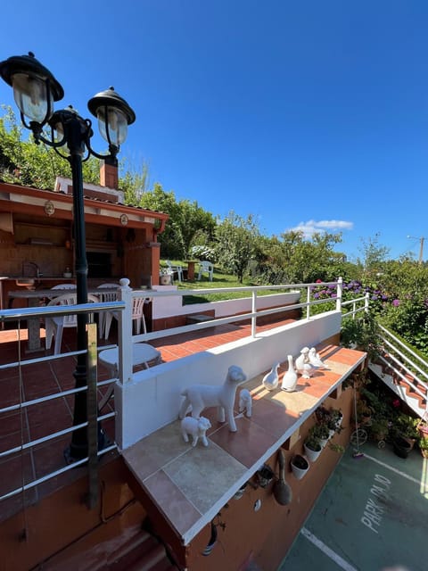 BBQ facilities, Garden, Balcony/Terrace