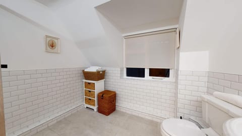 Bushnells Cottage House in South Oxfordshire District