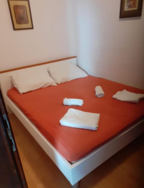 Josip 1 Gajac Apartment in Novalja