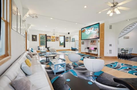 The Starlight Tower Manor, River, Arcades, Observatory, Theater Villa in Wisconsin