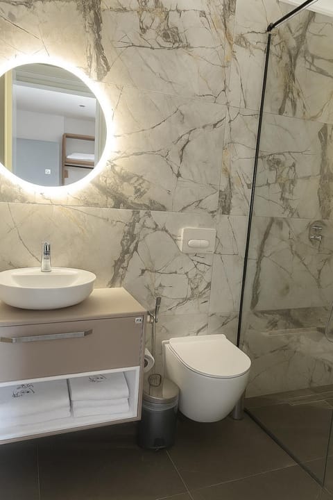 Shower, Toilet, Bathroom