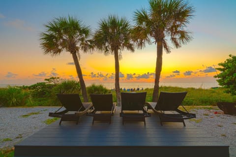 3 Palms Retreat House in Indian Rocks Beach