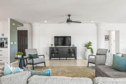 Florida Villa House in Palm Harbor