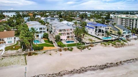 Westwinds Paradise Beach House House in Indian Rocks Beach