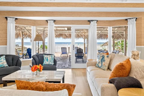 Gulf Front Dreams House in Clearwater Beach