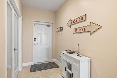 Waterfront Breeze Condo House in Clearwater Beach