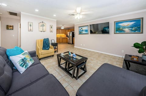 Sweet Escape Cottage House in Indian Rocks Beach