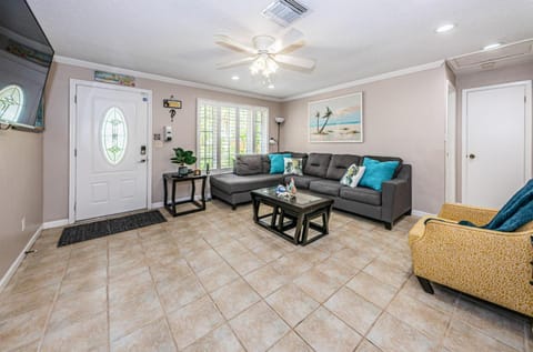 Sweet Escape Cottage House in Indian Rocks Beach