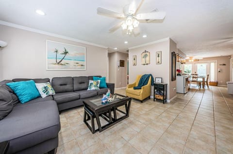 Sweet Escape Cottage House in Indian Rocks Beach