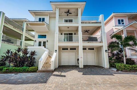 Beachside Luxury Home House in Indian Rocks Beach