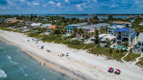 Beachside Luxury Home House in Indian Rocks Beach