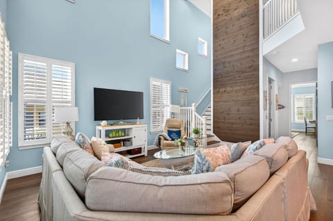 Oceanside Beach Cottage House in North Redington Beach