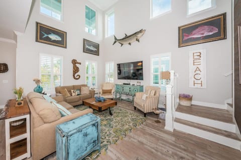 Tranquil Tarpon Cottage House in North Redington Beach