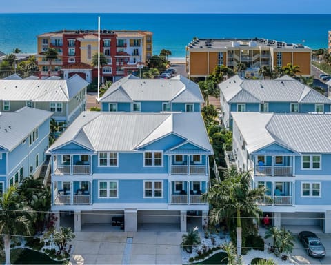 Tranquil Tarpon Cottage House in North Redington Beach