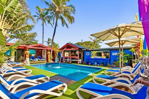 Swimming pool