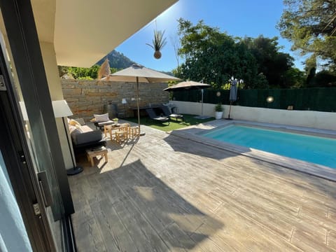 Villa au coeur des vignes avec jacuzzi privé Villa in Cassis