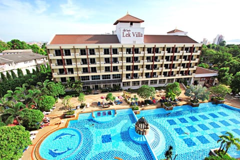 Facade/entrance, Bird's eye view, Swimming pool, Swimming pool