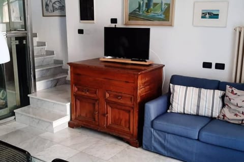 Prestigioso terratetto a 100 mt dal mare House in Marina di Pisa