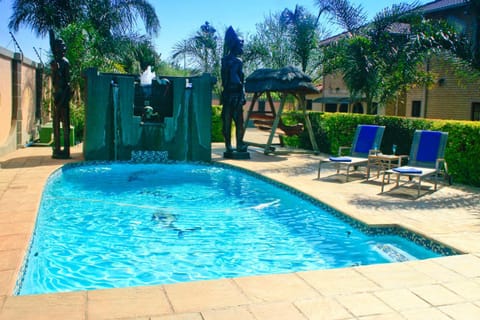 Swimming pool, Swimming pool