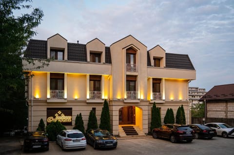 Property building, Day, Parking