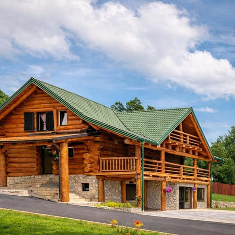 Luxury Family Lodge - Pool, Spa & Tennis Paradise Villa in Lika-Senj County