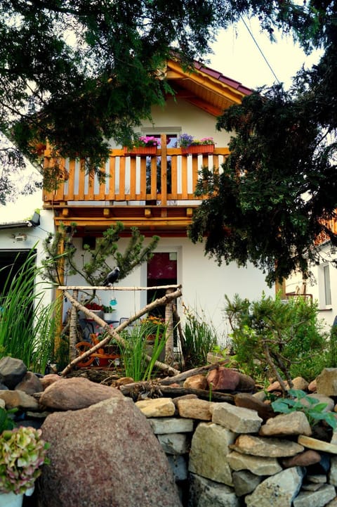 Patio, Facade/entrance, Garden