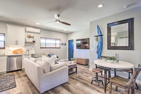 Dog-Friendly San Diego Home - 1 Mi to Ocean Beach House in Ocean Beach