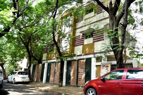 Property building, Facade/entrance