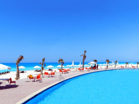 Day, Natural landscape, Beach, Pool view, Sea view, Swimming pool, sunbed