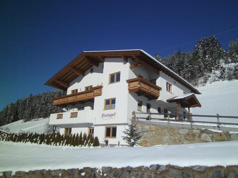 Property building, Winter