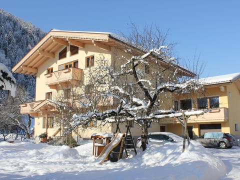 Property building, Winter
