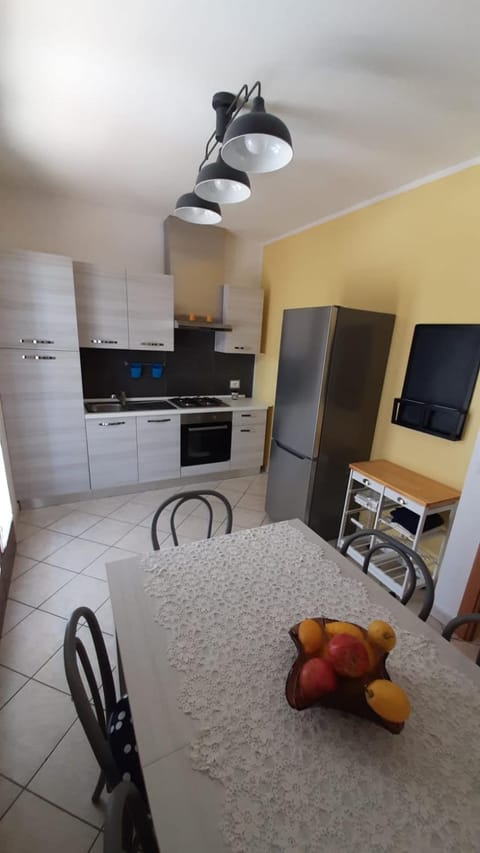 Kitchen or kitchenette, Communal kitchen