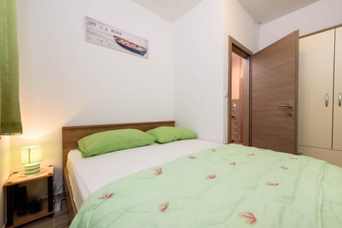 Villa Tatinja a5-6 Apartment in Okrug Gornji