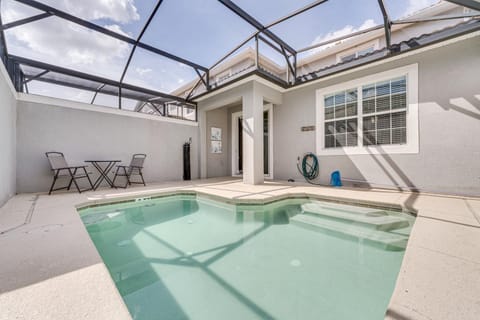 7 Mi Walt Disney World! Family Gem with Private Pool House in Kissimmee