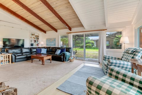 Dune Grass Cottage House in Copalis Beach