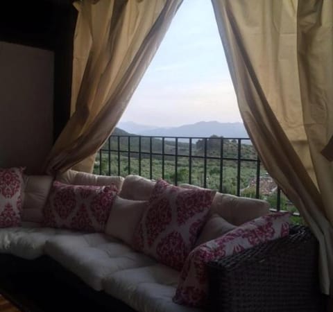 View (from property/room), Balcony/Terrace