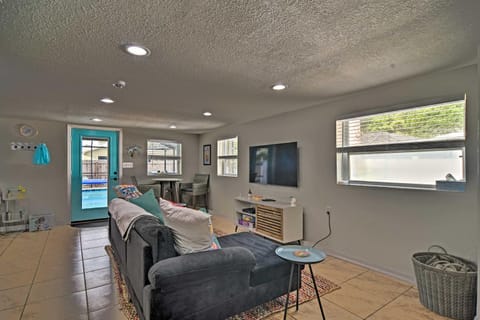 St Petersburg Escape - 3 Miles to the Beach! House in St Petersburg