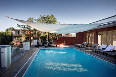 Property building, Spring, Activities, On site, Garden view, Swimming pool, Sunset, Public Bath