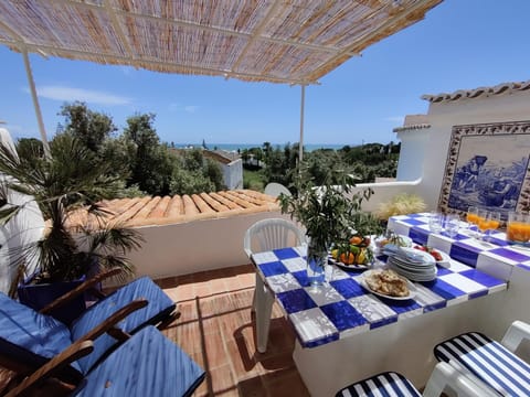 Natural landscape, View (from property/room), Balcony/Terrace, Dining area