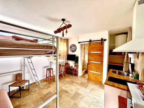 studio centre de Hyeres ( 4 personnes ) Apartment in Hyères