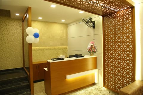 Lobby or reception, Lobby or reception, concierge
