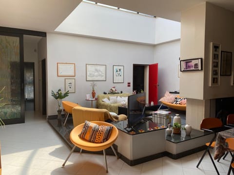 Living room, Internal: Not applicable to any particular room