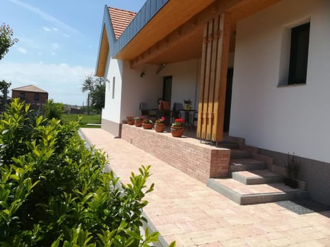Property building, Facade/entrance, Day, Garden