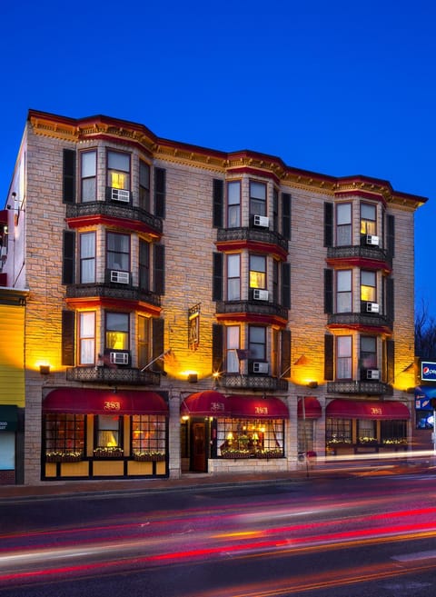 Property building, Facade/entrance, Location