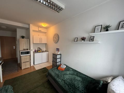 Kitchen or kitchenette, Photo of the whole room, Bedroom