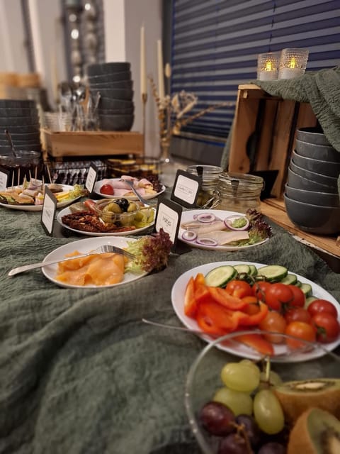 Food and drinks, Buffet breakfast