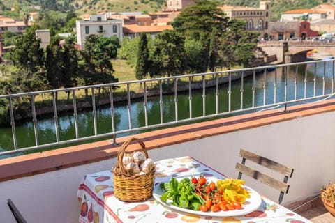 The enchanting sunset Apartment in Bosa