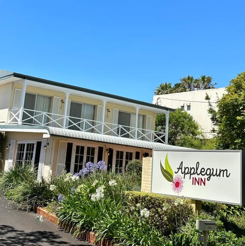 Lobby or reception, Street view