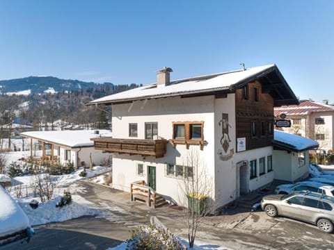 Property building, Winter